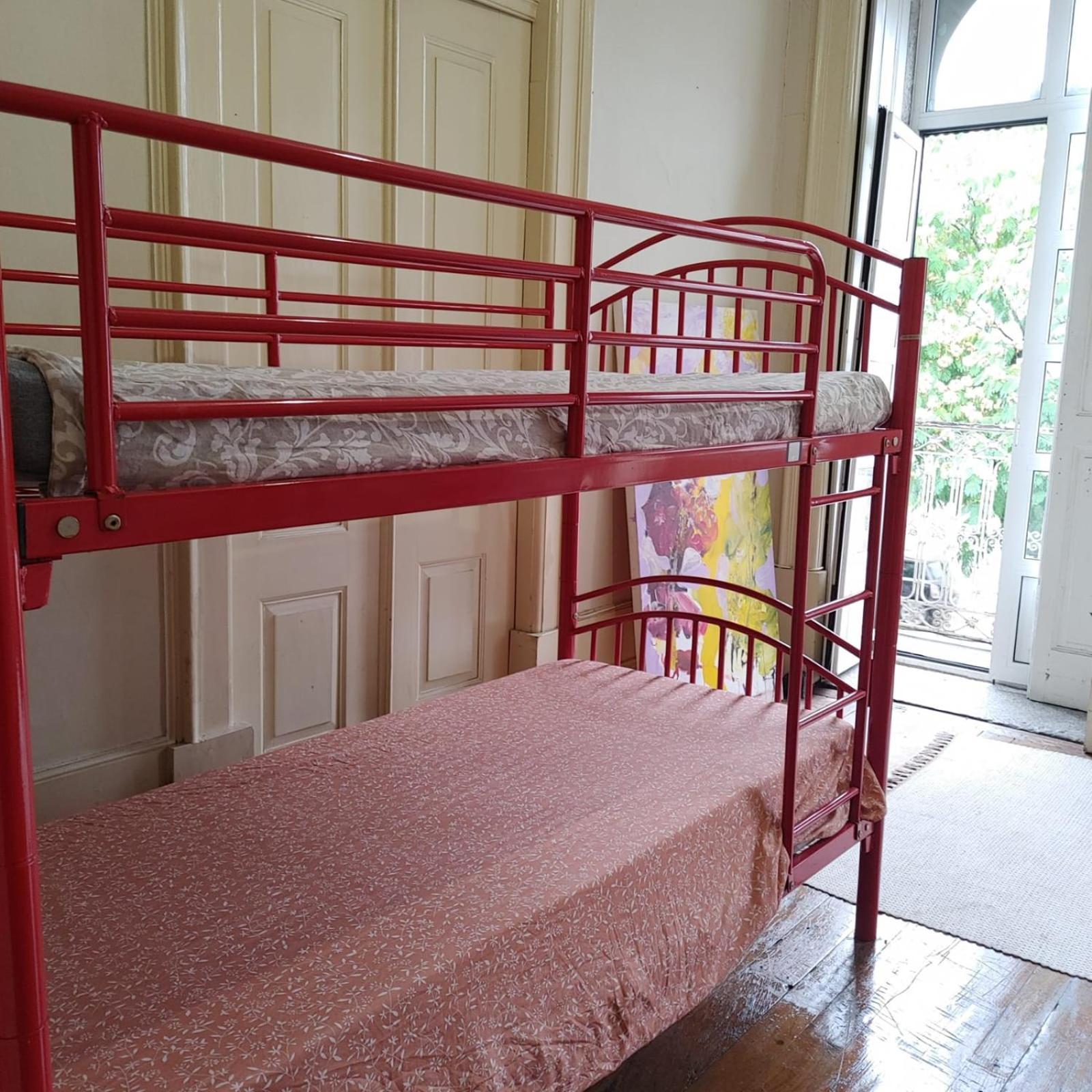 Dans L'Atelier Hostel Unidade Porta Nova บรากา ภายนอก รูปภาพ