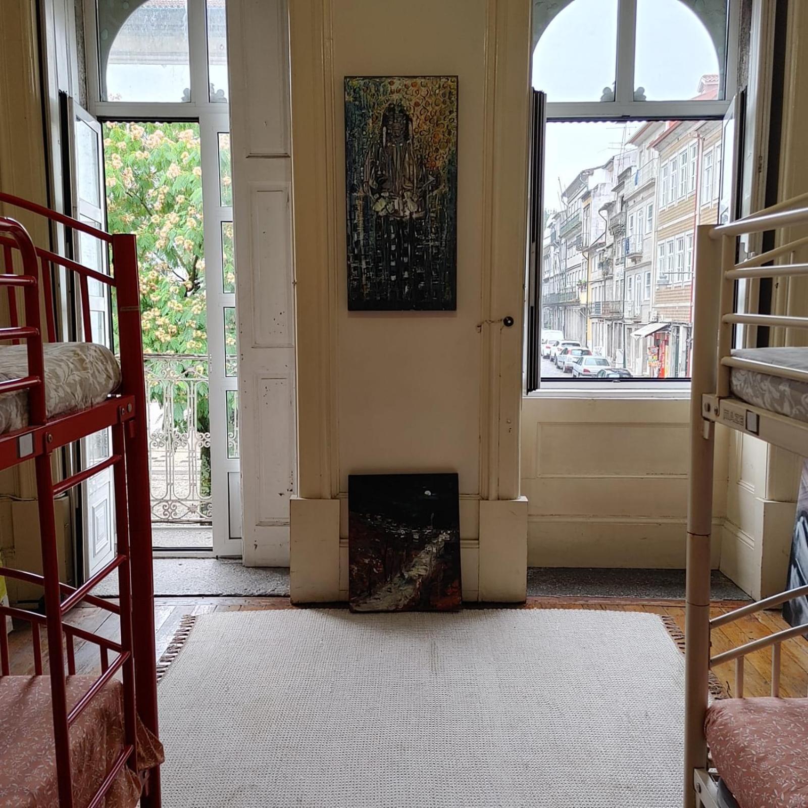 Dans L'Atelier Hostel Unidade Porta Nova บรากา ภายนอก รูปภาพ