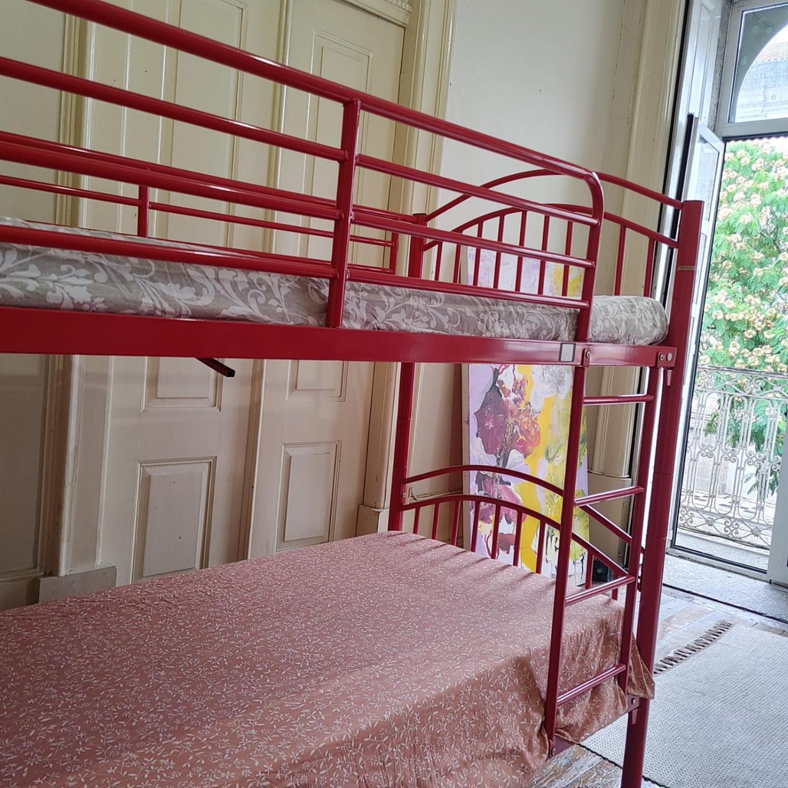 Dans L'Atelier Hostel Unidade Porta Nova บรากา ภายนอก รูปภาพ